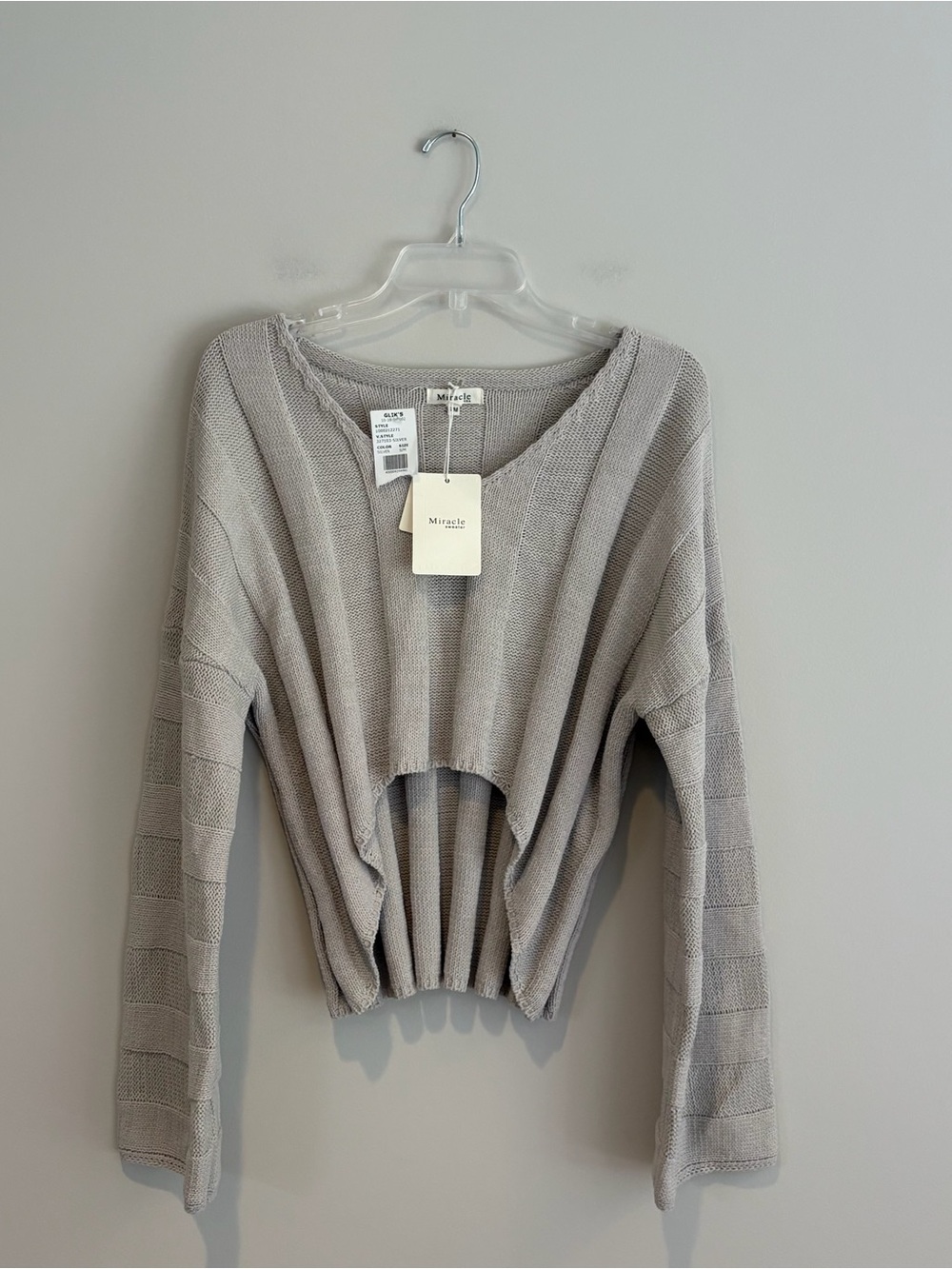 Miracle Light Gray Cropped V-Neck Sweater Size S/M NWT